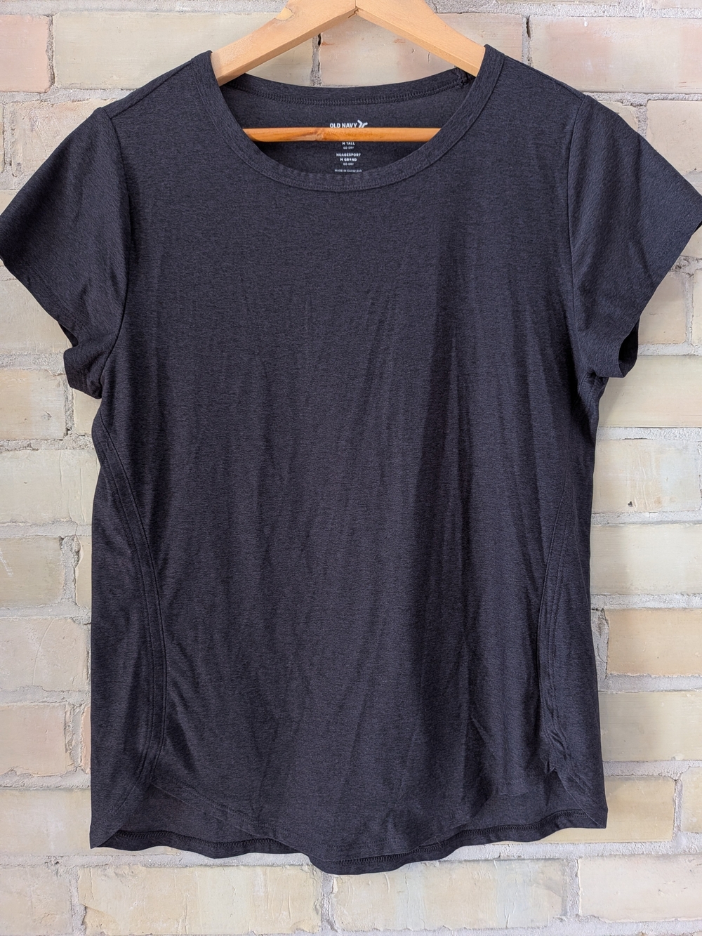 Old Navy Charcoal Athletic Short Sleeve Crewneck Tee